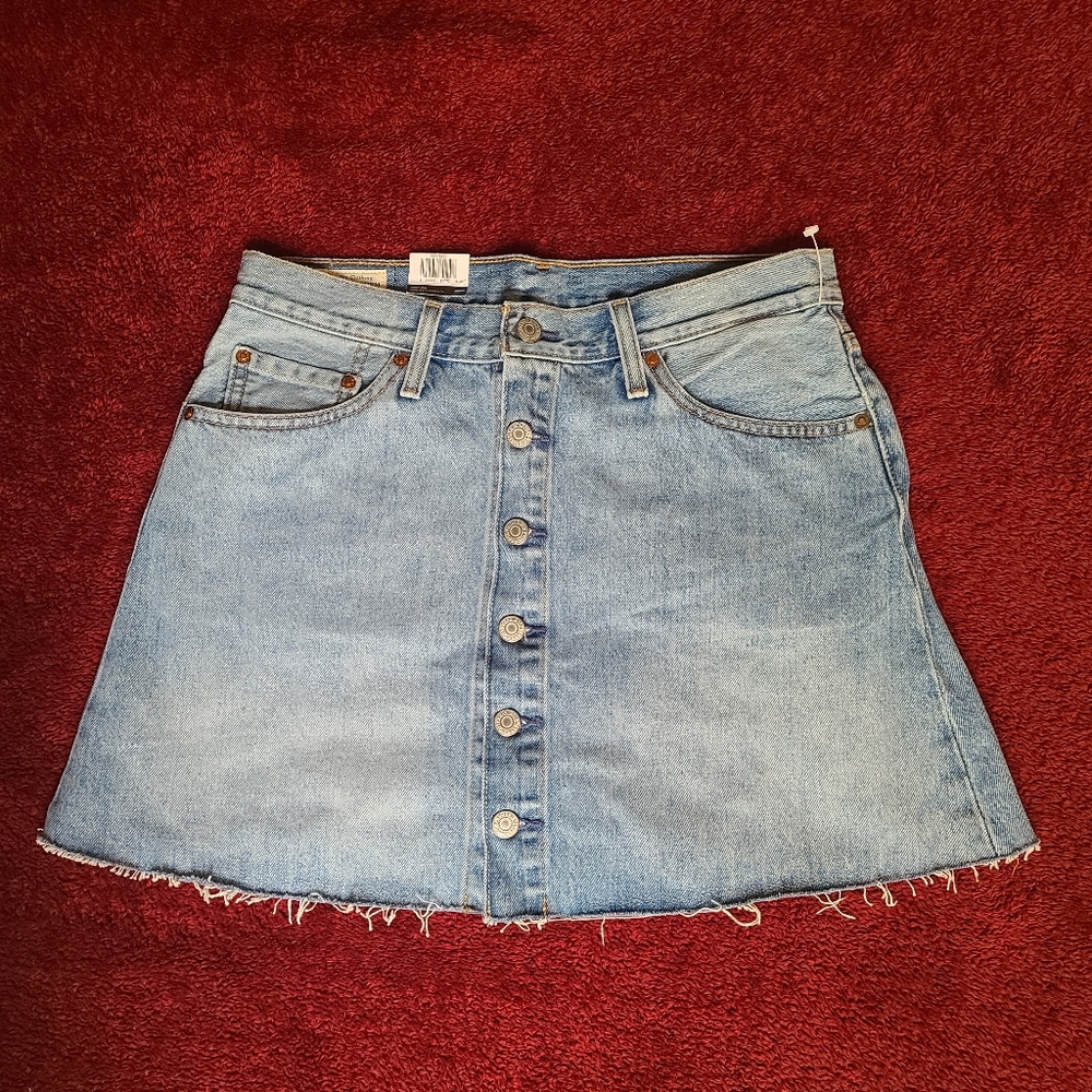 Levi’s Denim Skirt Size 29